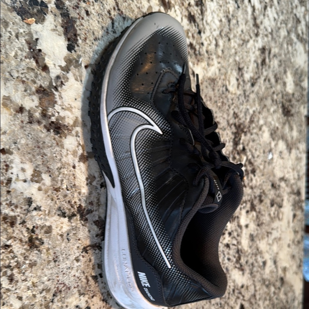 Nike Black and Gray Athletic Baseball Turf Shoes 
so 9.5 men’s